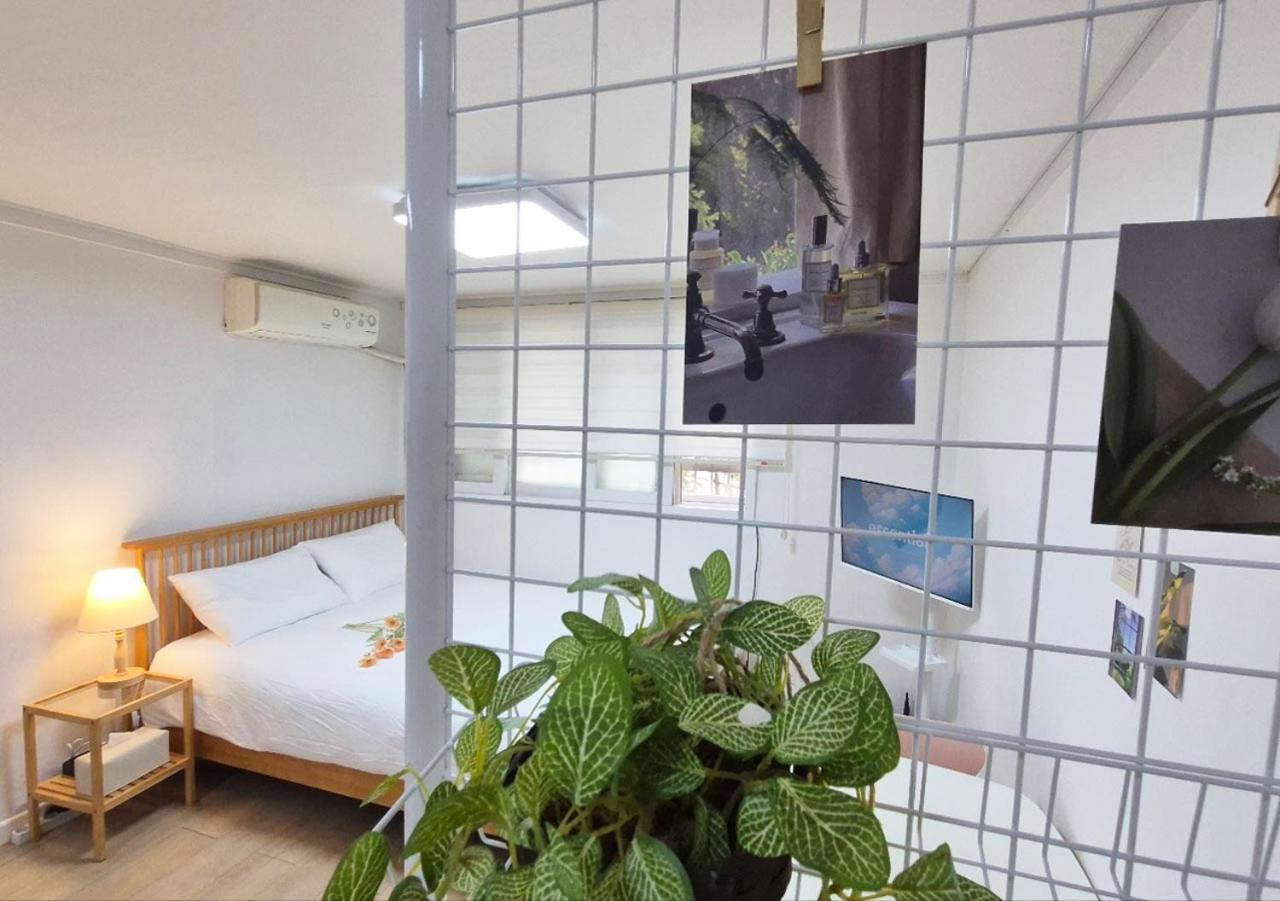 Hongdae # S101 Apartment *